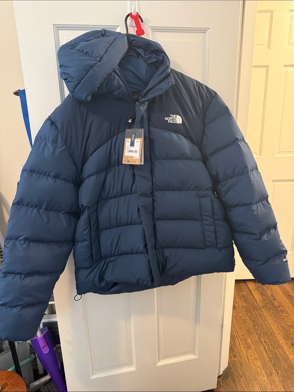 The North Face mens Navy Hooded Puffer Coat